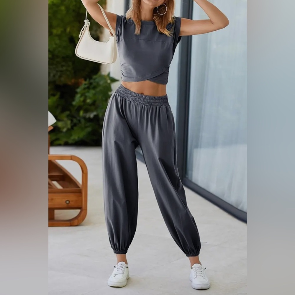 Stylish Gray Women's Athletic Set